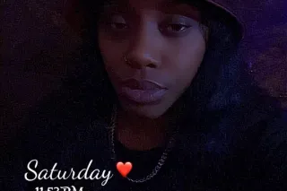 hottest girl - 32 - Image 1