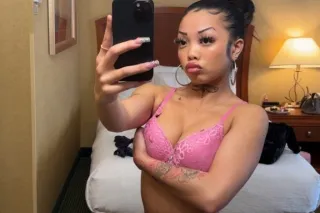 BIG LIPS BIG HEART🫦💦YOUR FAVOR... - Image 1