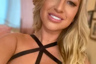 Quinn Waters adult star - 40 - Image 4