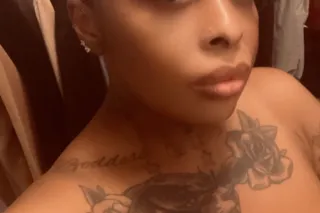 naughty nikki - 26 - Image 3