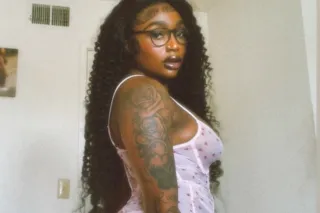 😍! IM MORE SEXY IN PERSON! REA... - Image 2